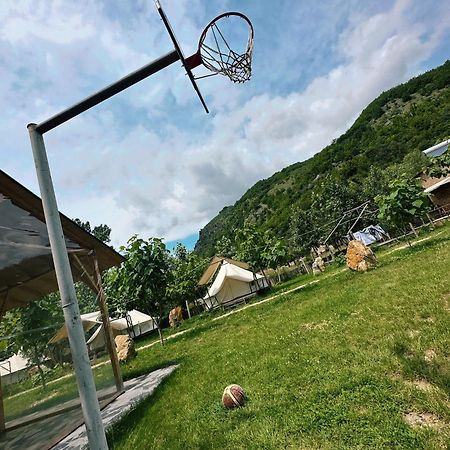 Hovek Guest House Dilijan Ngoại thất bức ảnh