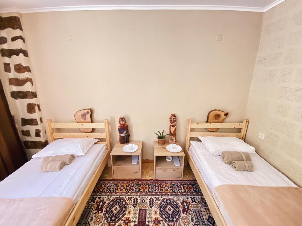 Hovek Guest House Dilijan Ngoại thất bức ảnh