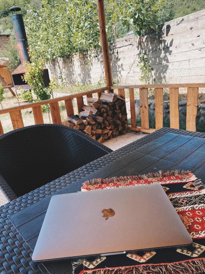 Hovek Guest House Dilijan Ngoại thất bức ảnh