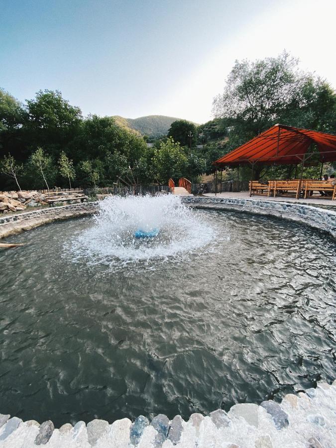 Hovek Guest House Dilijan Ngoại thất bức ảnh