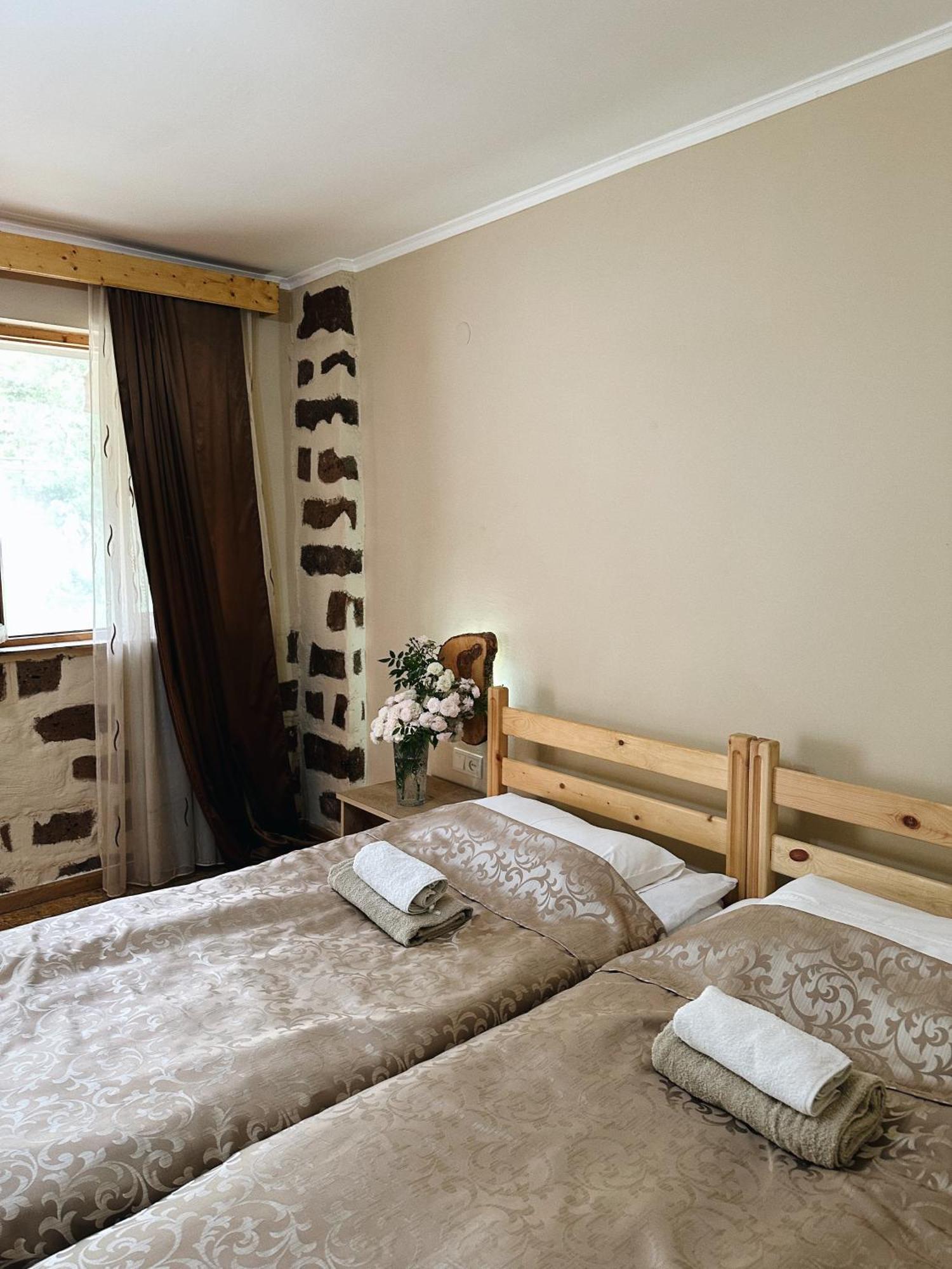 Hovek Guest House Dilijan Ngoại thất bức ảnh